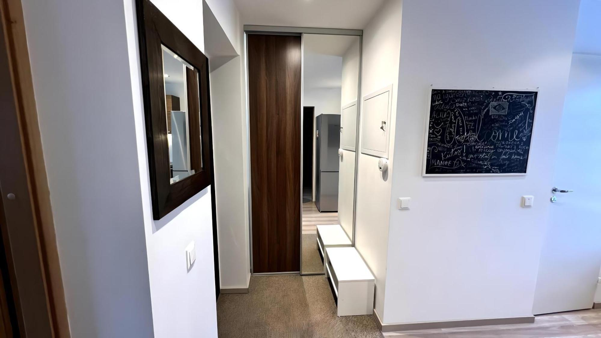 Historic Charm - Cozy Nordic Retreat In Time-Honored Residency Apartment Tallinn Luaran gambar