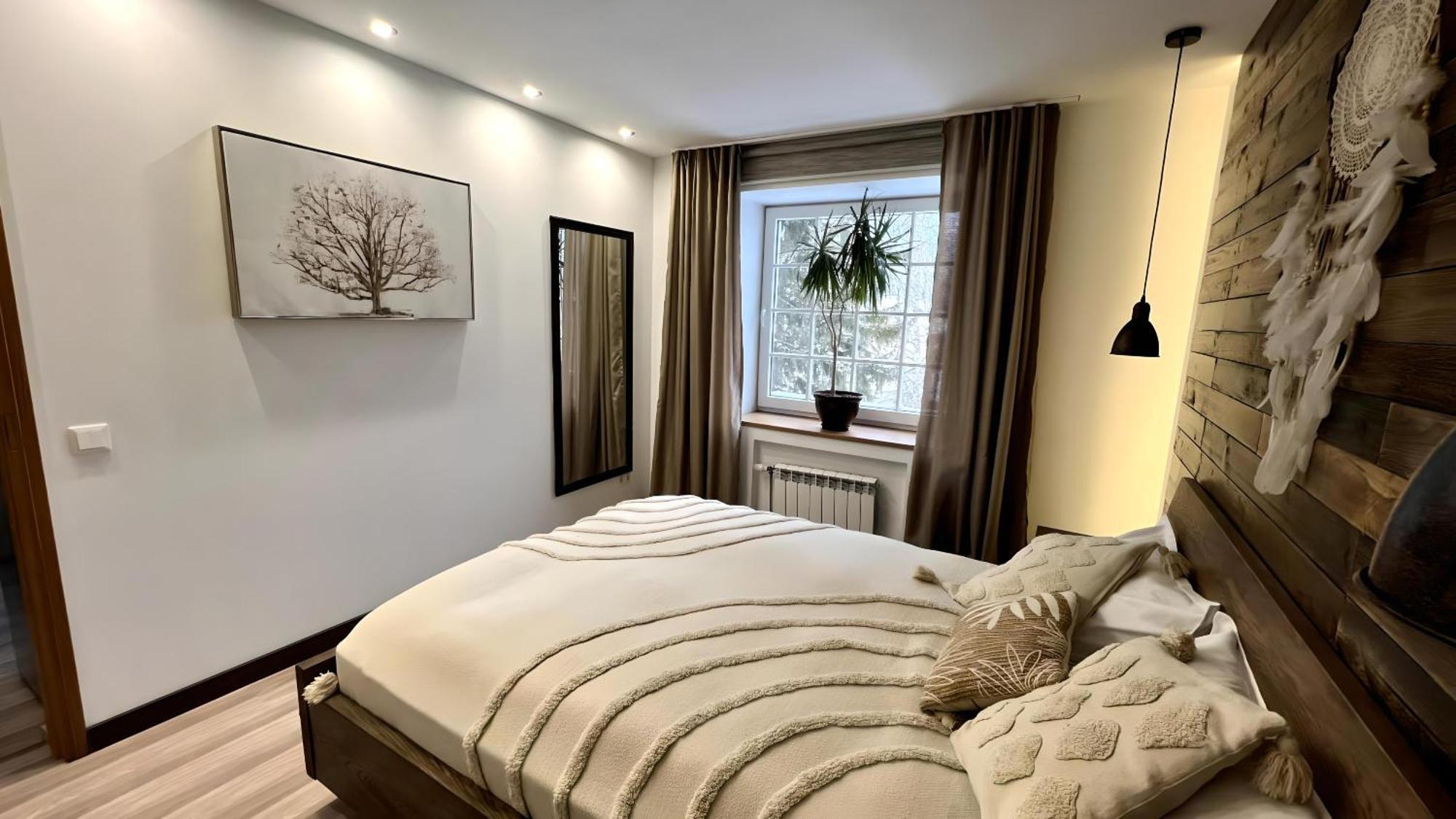 Historic Charm - Cozy Nordic Retreat In Time-Honored Residency Apartment Tallinn Luaran gambar