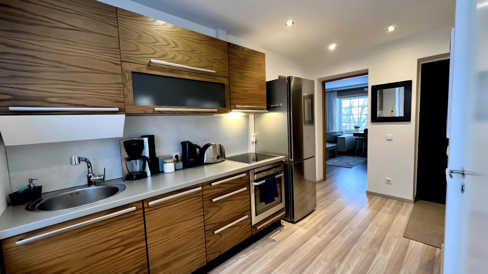 Historic Charm - Cozy Nordic Retreat In Time-Honored Residency Apartment Tallinn Luaran gambar